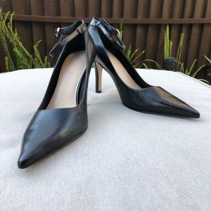 Brand New Nine West Black Pumps